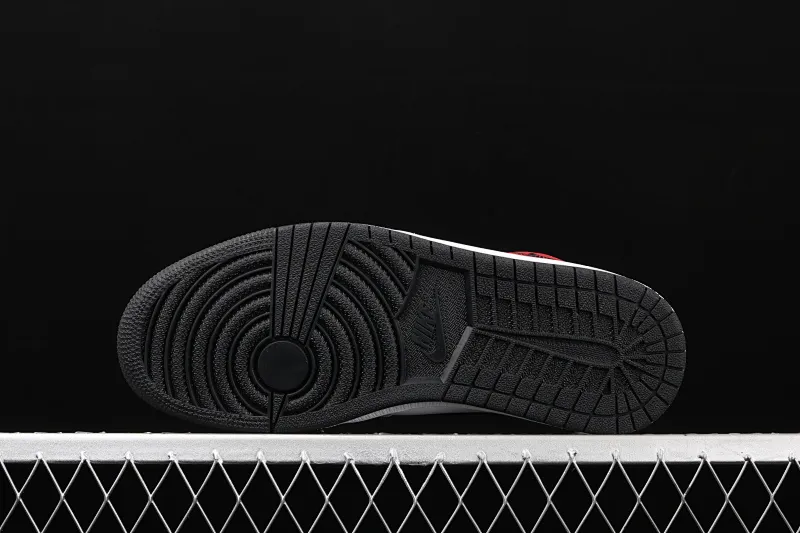 All categories Air Jordan Jordan series basketball shoes Air Jordan 1 High pure original version Air Jordan 1 Light Smoke Gray AJ1 Joe 1 light smoke gray 555088-126